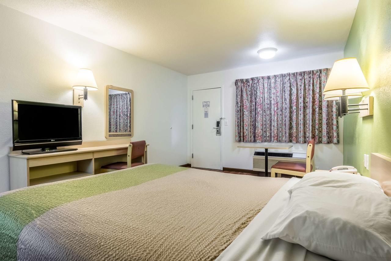 Motel 6 Chattanooga East מראה חיצוני תמונה
