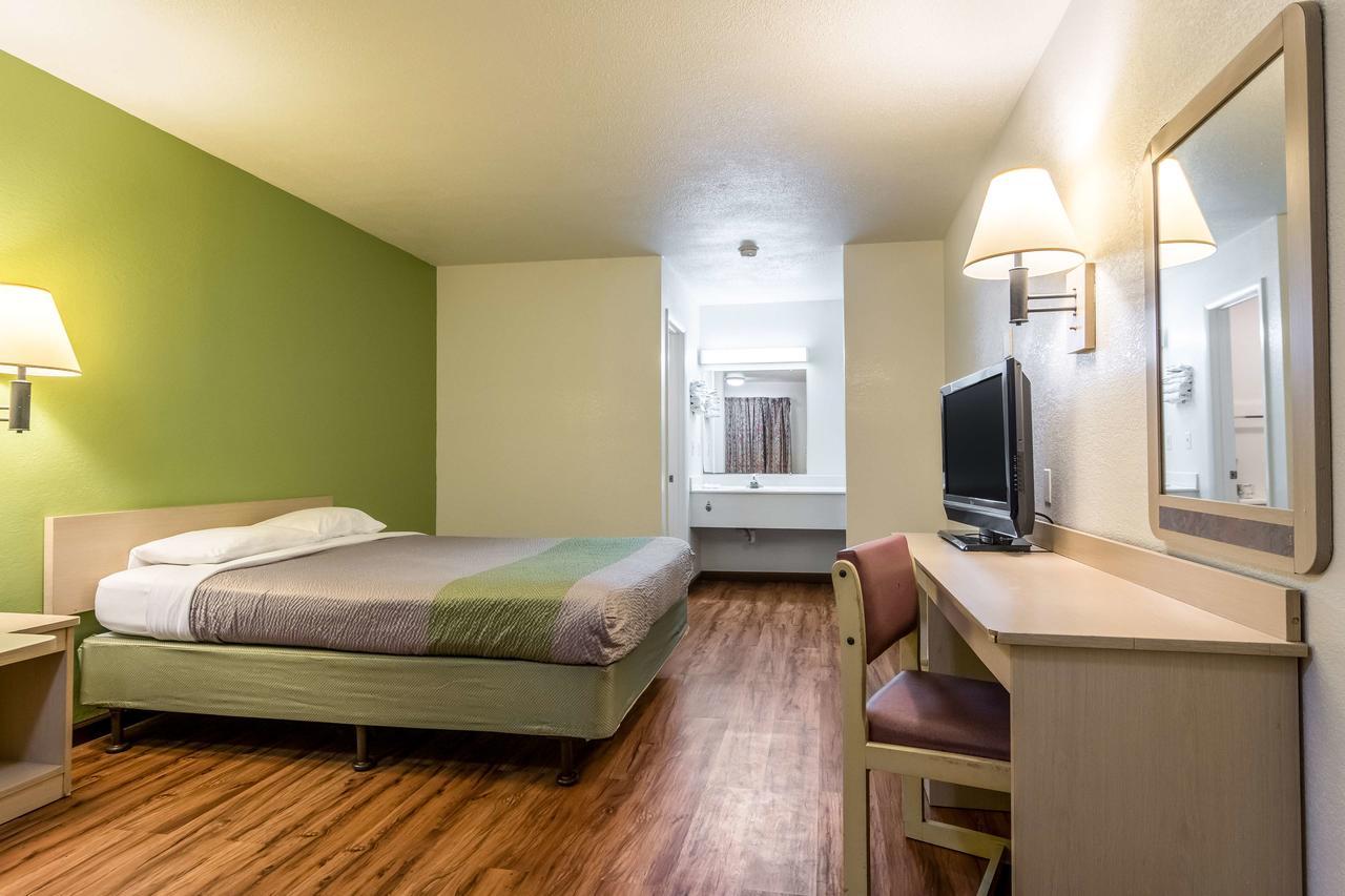 Motel 6 Chattanooga East מראה חיצוני תמונה