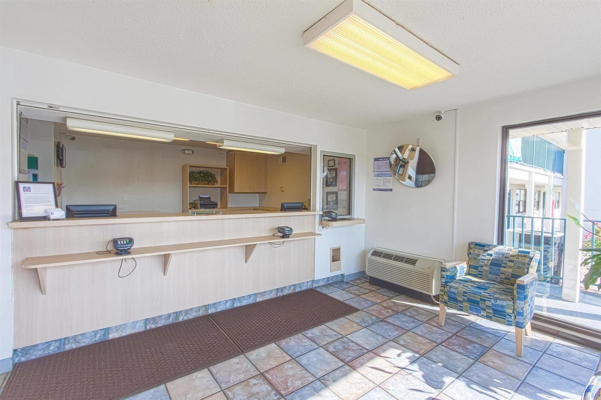 Motel 6 Chattanooga East מראה חיצוני תמונה
