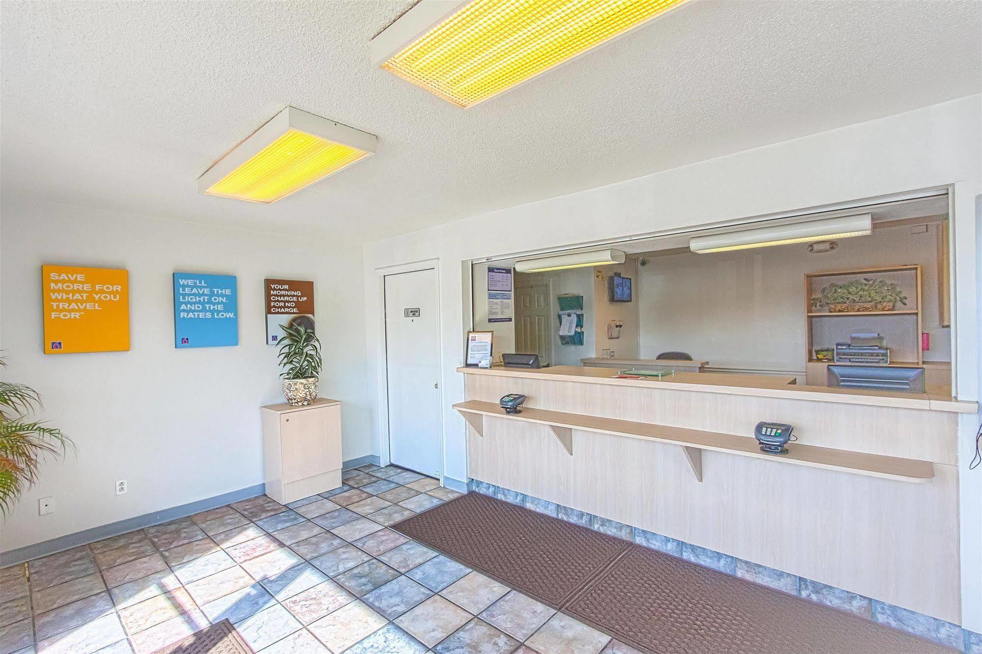 Motel 6 Chattanooga East מראה חיצוני תמונה