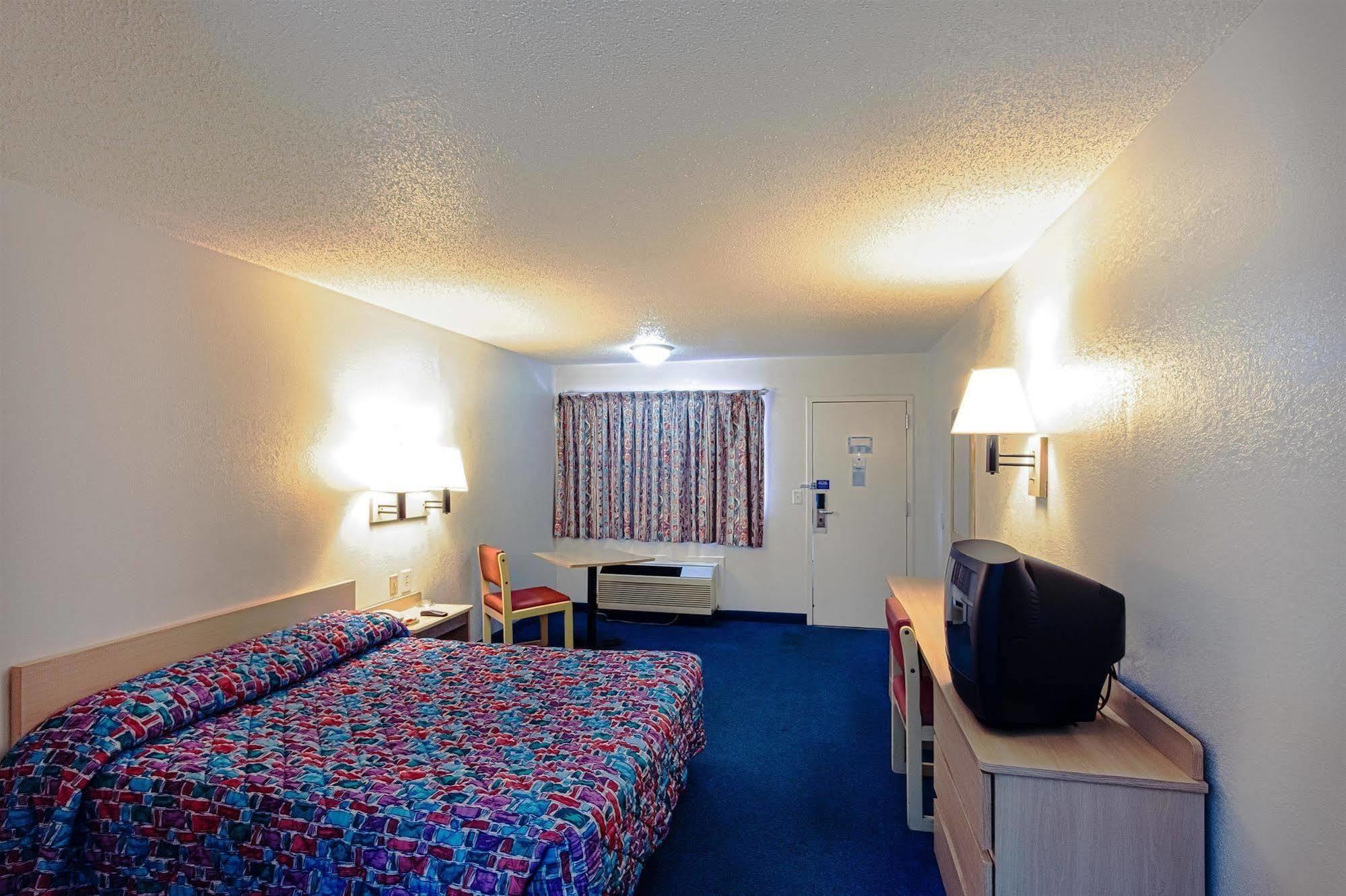 Motel 6 Chattanooga East מראה חיצוני תמונה